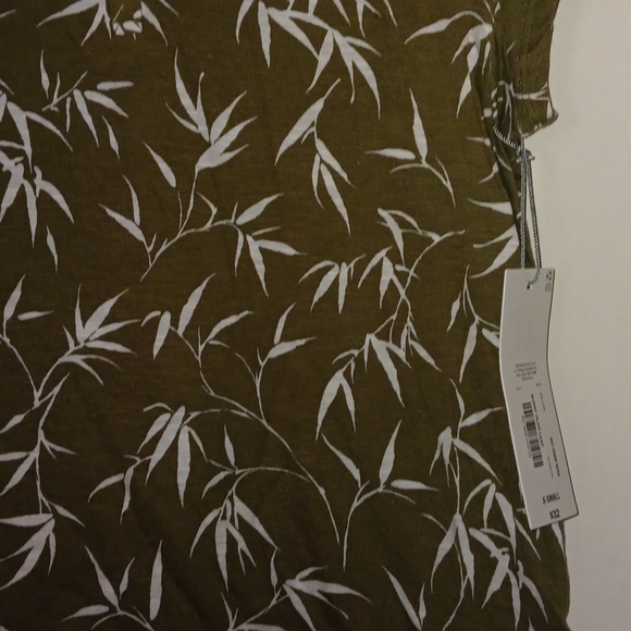 Liz Claiborne Blouse - Picture 3 of 3